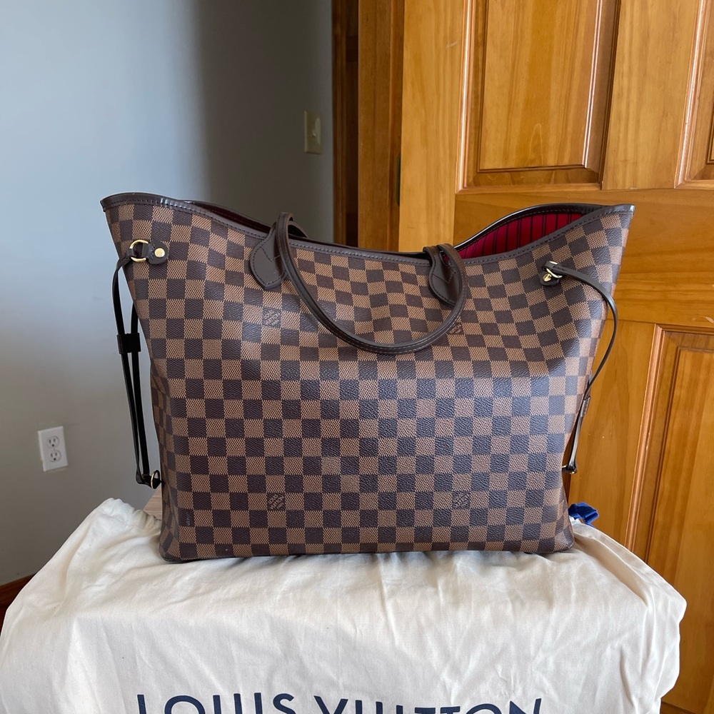 Authentic Louis Vuitton Neverfull Damier Ebene GM